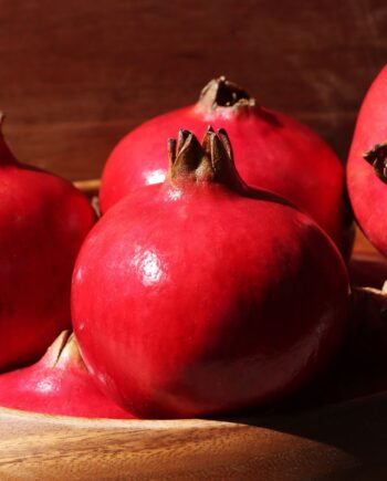 Wonderful-Pomegranate tree fruits